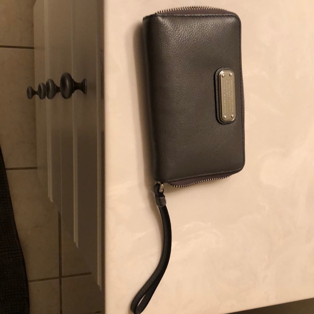 Marc by Marc Jacobs wristlet